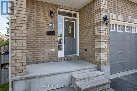 49 Chantilly Gate Ottawa ON K2S 2B1