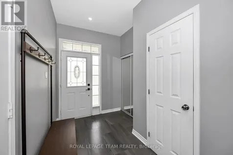 49 Chantilly Gate Ottawa ON K2S 2B1