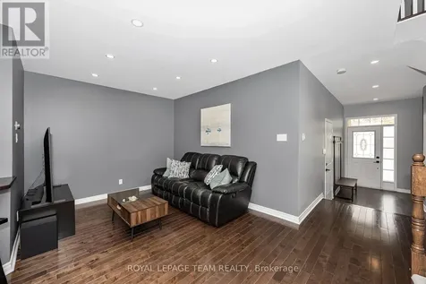 49 Chantilly Gate Ottawa ON K2S 2B1