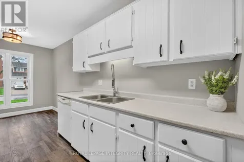1167 Saint-emmanuel Terrace Ottawa ON K1C 2J6