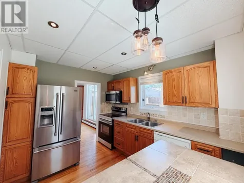613 Fifth Avenue South Kenora ON P9N 2A9