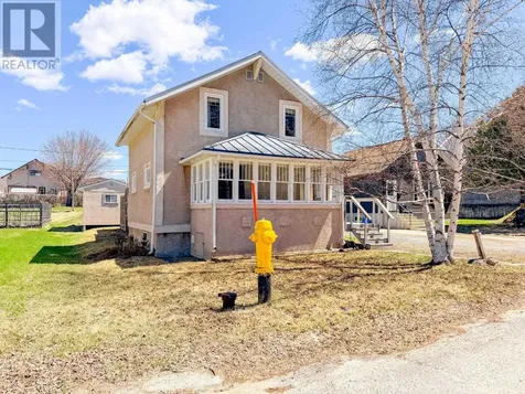 613 Fifth Avenue South Kenora ON P9N 2A9