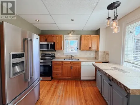 613 Fifth Avenue South Kenora ON P9N 2A9