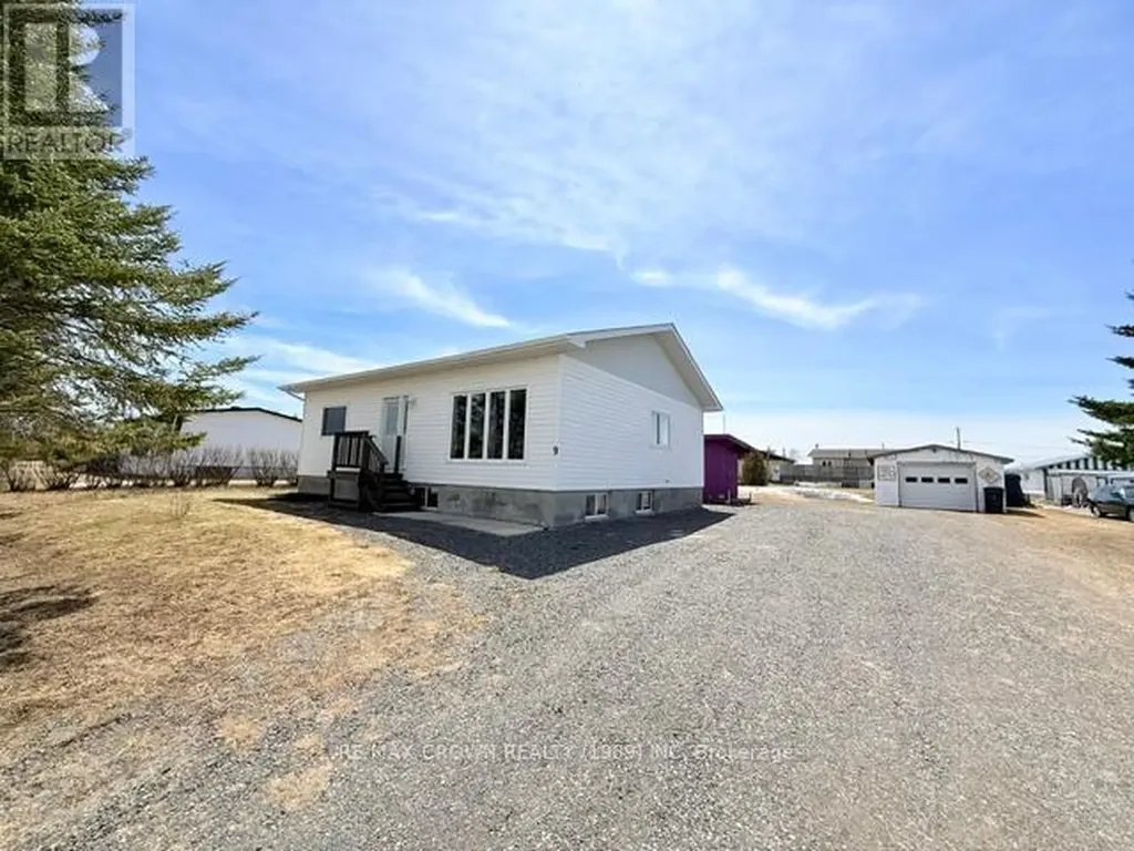 9 Payette Street Val Rita Street Kapuskasing ON P0L 2G0