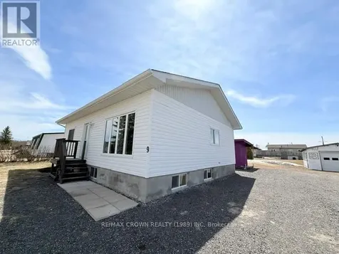 9 Payette Street Val Rita Street Kapuskasing ON P0L 2G0