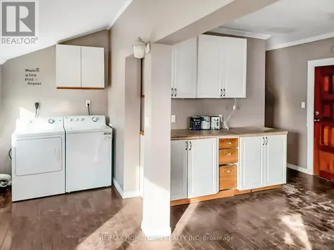 5 Robinson Avenue Smiths Falls ON K7A 1K3