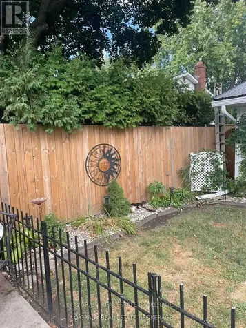 47 Meighen Crescent Brockville ON K6V 3J8