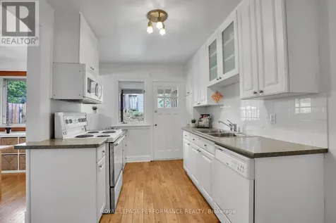 296 Holmwood Avenue Ottawa ON K1S 2R3