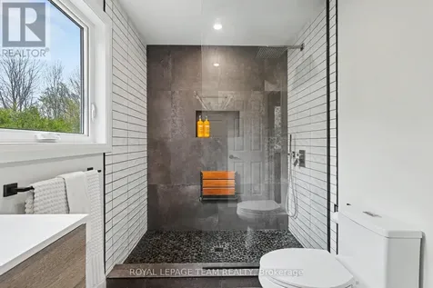8471 Marionville Road Ottawa ON K0C 2K0