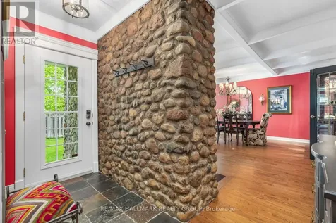 1 Rideau Glen Drive Ottawa ON K2C 3H1