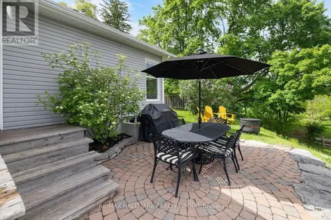 1 Rideau Glen Drive Ottawa ON K2C 3H1