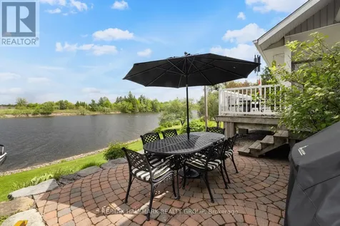 1 Rideau Glen Drive Ottawa ON K2C 3H1