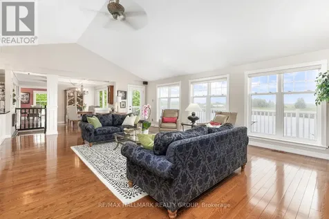 1 Rideau Glen Drive Ottawa ON K2C 3H1