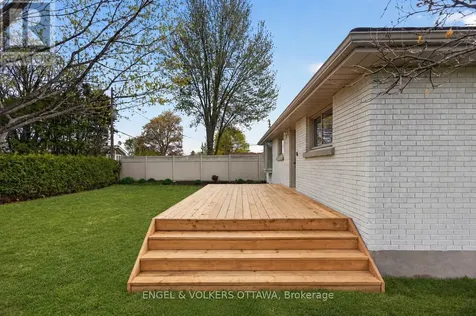24 Roundhay Drive Ottawa ON K2G 1B5