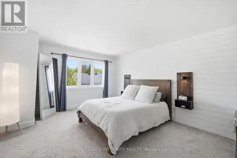 233 Greenridge Street Ottawa ON K1C 7R8