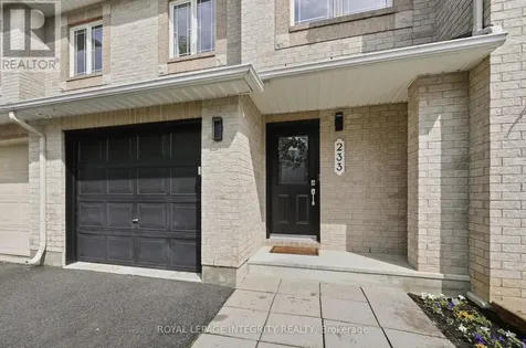 233 Greenridge Street Ottawa ON K1C 7R8