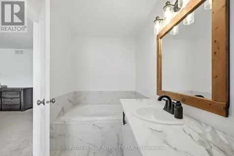 233 Greenridge Street Ottawa ON K1C 7R8