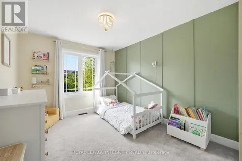 233 Greenridge Street Ottawa ON K1C 7R8