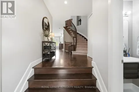 233 Greenridge Street Ottawa ON K1C 7R8