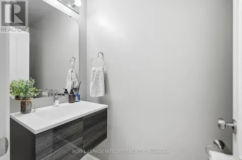 233 Greenridge Street Ottawa ON K1C 7R8