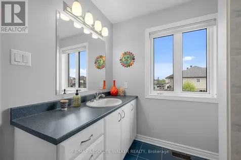 314 Oakcrest Way Ottawa ON K4A 0L4