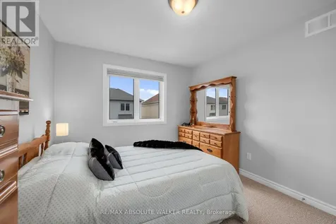 314 Oakcrest Way Ottawa ON K4A 0L4