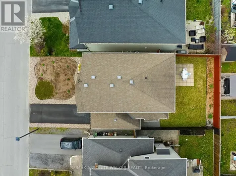 314 Oakcrest Way Ottawa ON K4A 0L4
