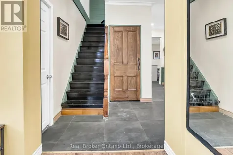 28 Church Street West Halton Hills (ac Acton) ON L7J 1K2