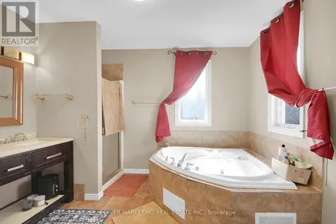 3770 Louiseize Road Ottawa ON K1G 3N4