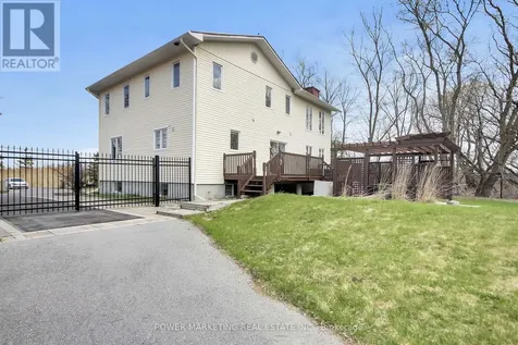 3770 Louiseize Road Ottawa ON K1G 3N4