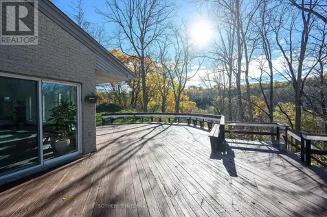 774 Old Dundas Road Hamilton ON L9H 5E3