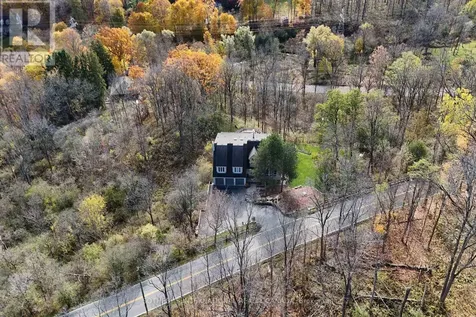 774 Old Dundas Road Hamilton ON L9H 5E3