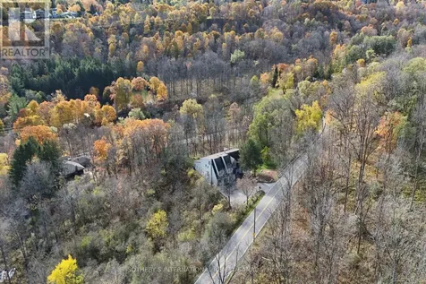 774 Old Dundas Road Hamilton ON L9H 5E3