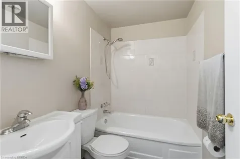 87 St George Street Brantford ON N3R 1V5