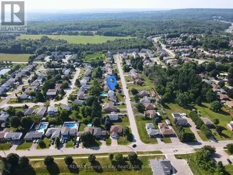 9 Copeland Street Penetanguishene ON L9M 1K3