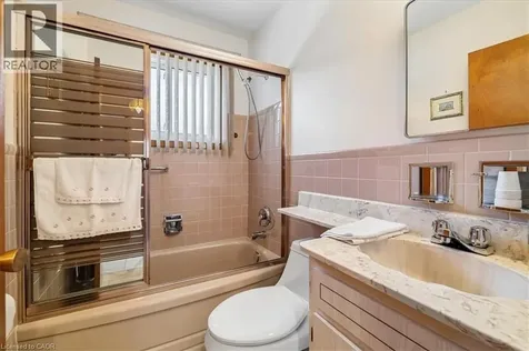 11 Duff Street Hamilton ON L9C 1A8