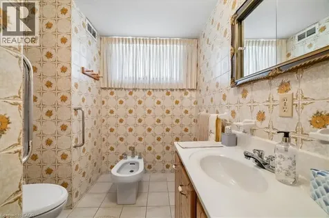 11 Duff Street Hamilton ON L9C 1A8