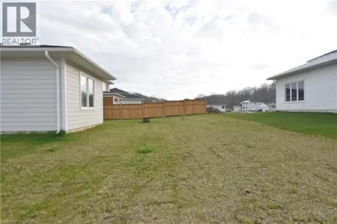 403 Breakwater Boulevard Port Stanley ON N5L 0B5