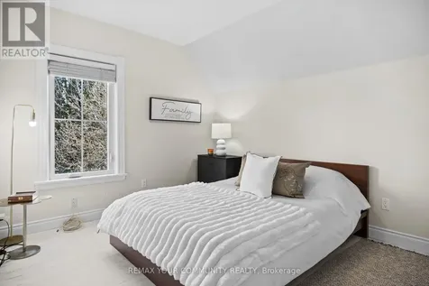 20 Victoria Street St. Thomas ON N5R 2E5
