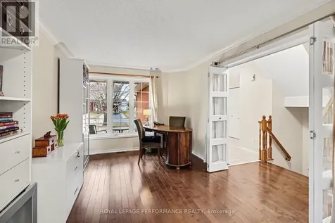 897 Paradise Crescent Ottawa ON K4A 3S5