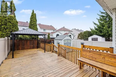897 Paradise Crescent Ottawa ON K4A 3S5
