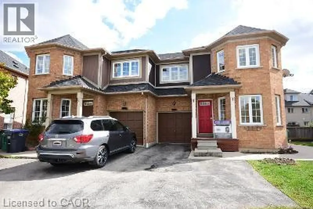 2415 Bankside Drive Mississauga ON L5M 6E6