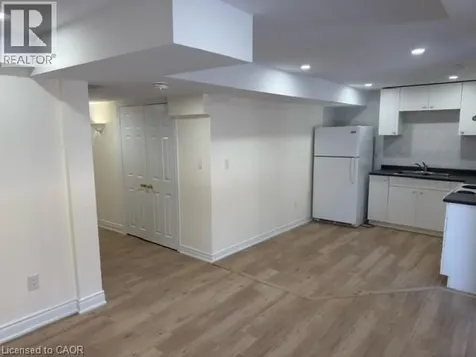 2415 Bankside Drive Mississauga ON L5M 6E6