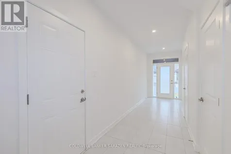 713 Teasel Way Ottawa ON K1T 0M1