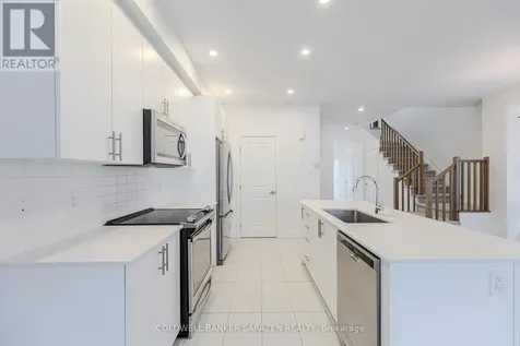 713 Teasel Way Ottawa ON K1T 0M1