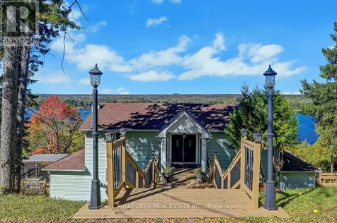 1565 Lilac Lane Ottawa ON K4C 1C4