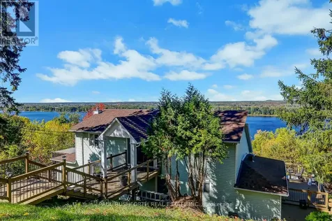 1565 Lilac Lane Ottawa ON K4C 1C4