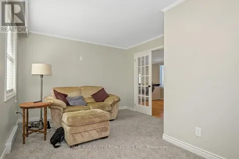 1565 Lilac Lane Ottawa ON K4C 1C4
