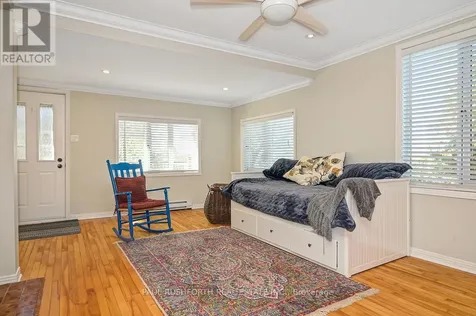 1565 Lilac Lane Ottawa ON K4C 1C4
