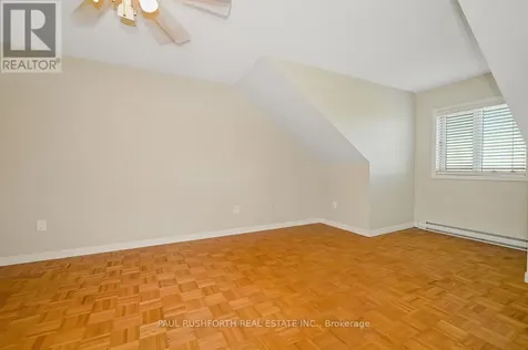1565 Lilac Lane Ottawa ON K4C 1C4